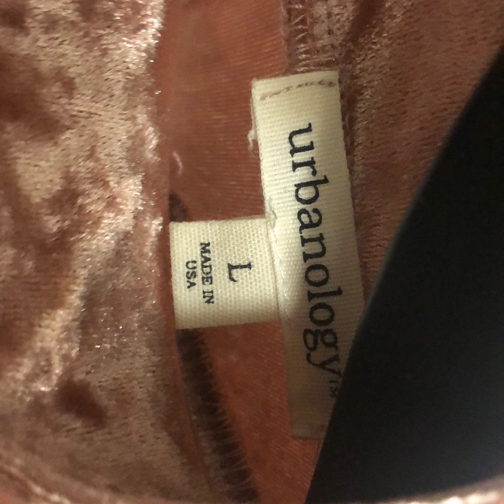 Urbanology velvet dress